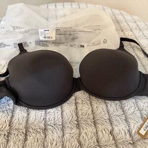 SKIMS Black/Onyx Fit Everybody T-shirt Bra